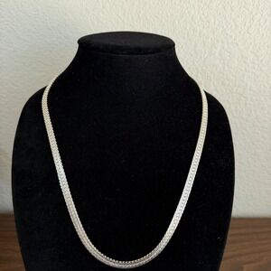 Vintage Napier Silver Tone Herringbone Shiny Flat Chain Necklace Textured 20"